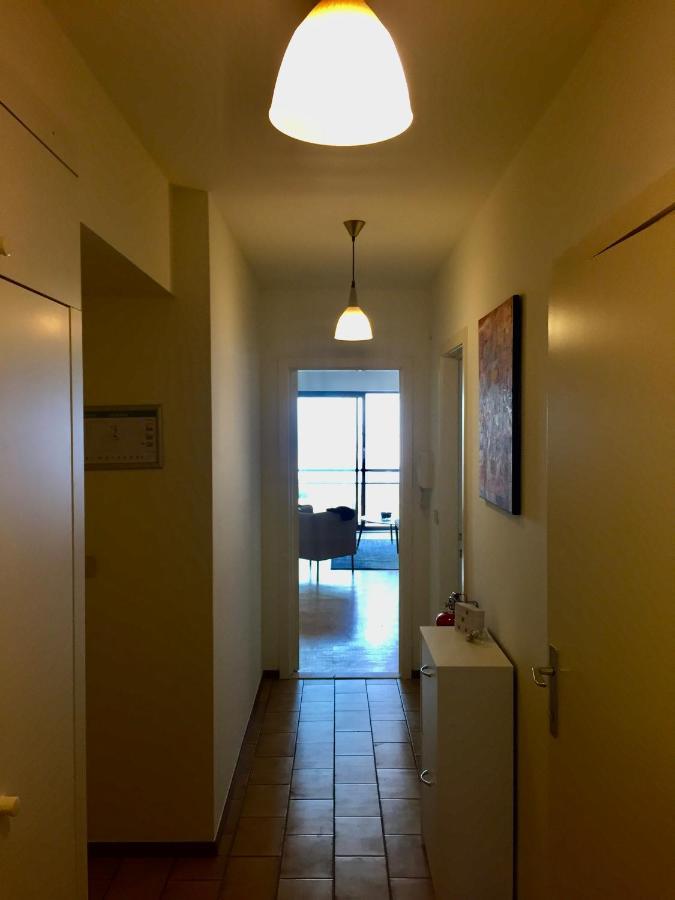 Rustig Appartement Met Zeezicht Dicht Bij Het Centrum Ostende Extérieur photo